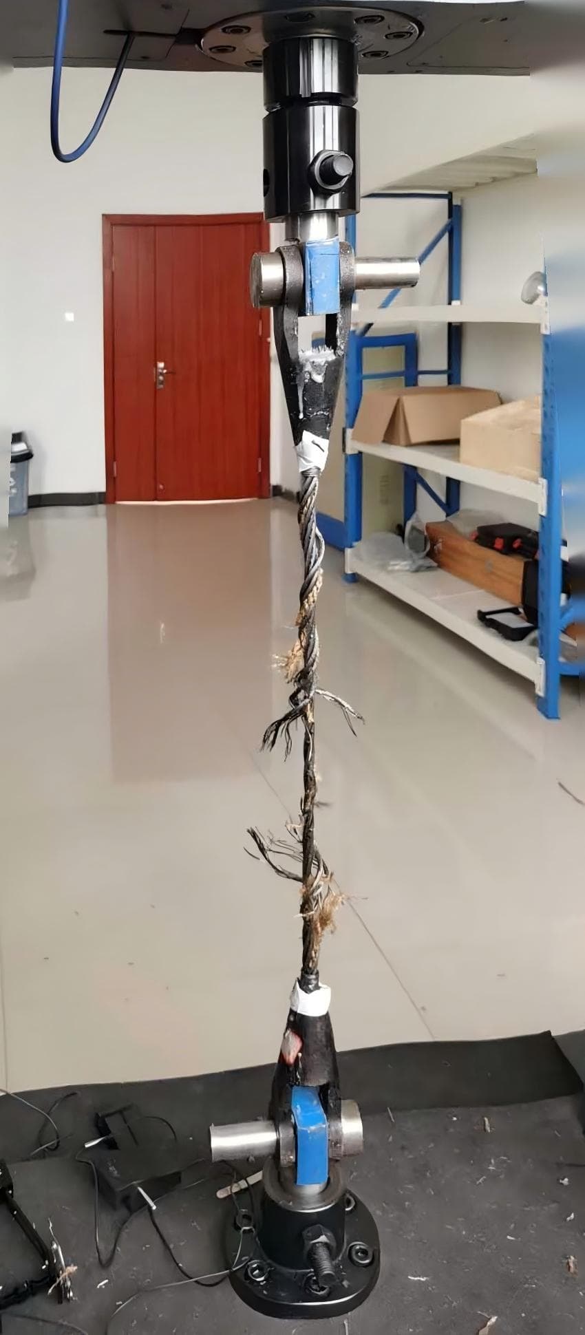 12 mm wire rope sling tensile test — typical break appearance